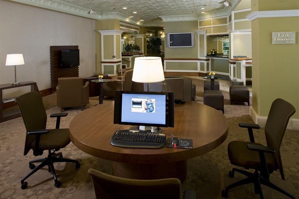 Sheraton Suites Fort Lauderdale At Cypress Creek Екстер'єр фото